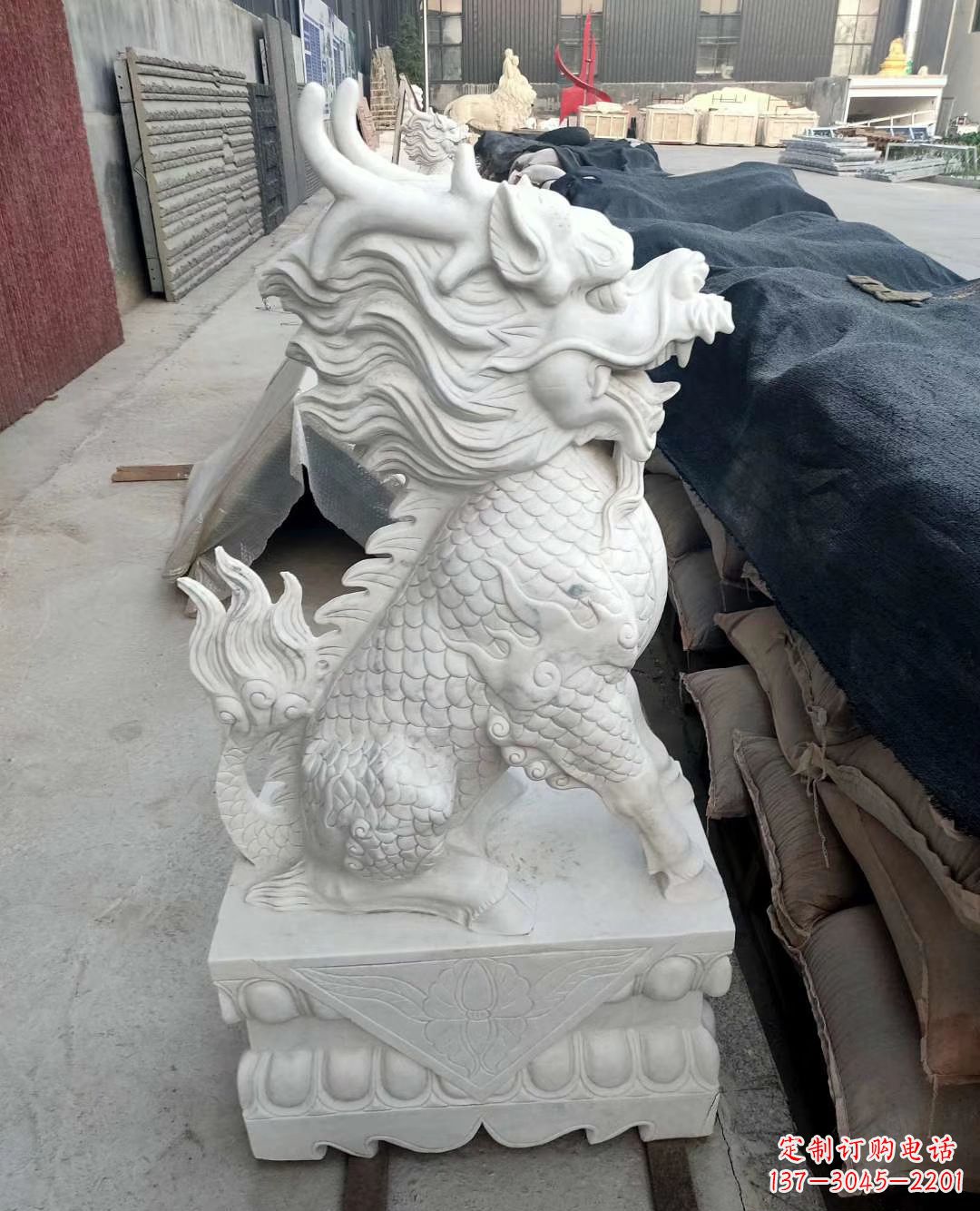 宜宾高雅古朴的汉白玉麒麟雕塑