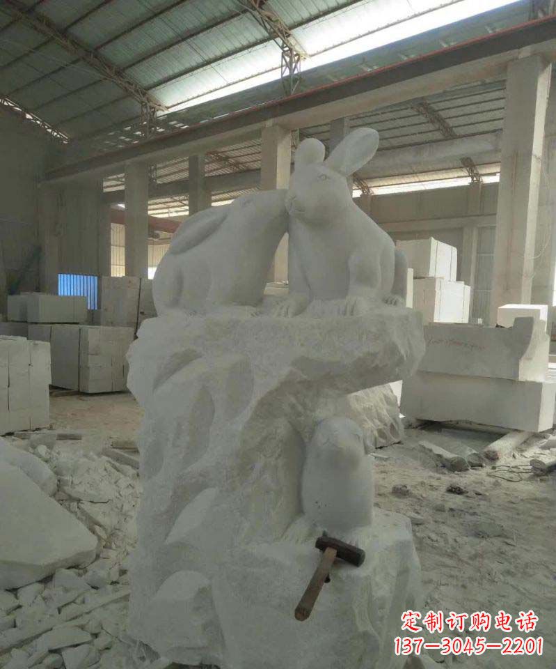宜宾精美的中国古典生肖兔雕塑