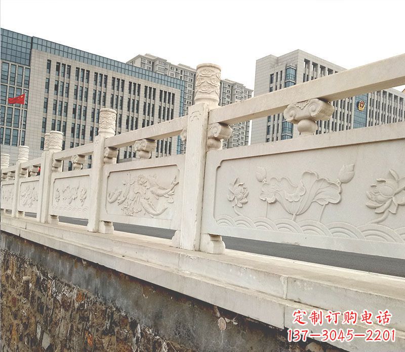 宜宾中领雕塑:精致的鲤鱼石浮雕石栏板石雕