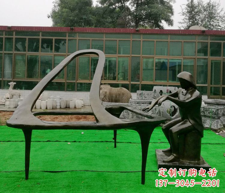 宜宾精美钢琴雕塑,完美结合实用性与艺术美感