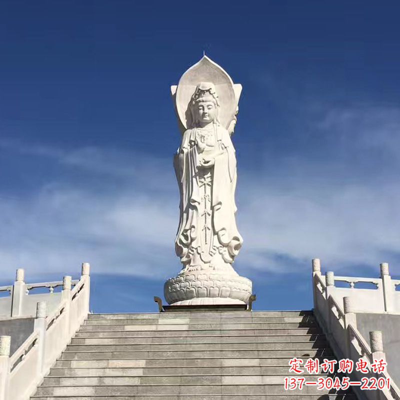 宜宾景区广场大型三面观音石雕景观雕塑