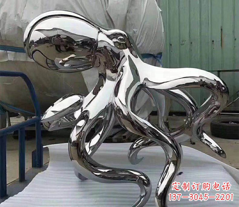 宜宾精致华丽的镜面不锈钢章鱼雕塑