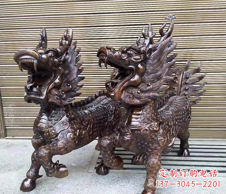 宜宾中领雕塑：专业定制酒店门口招财麒麟铜雕