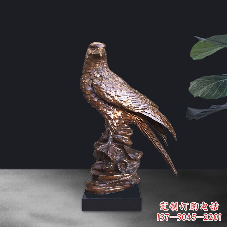 宜宾精美雕刻的老鹰雕塑摆件