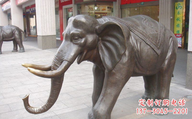宜宾门口祥和如意大象铜雕