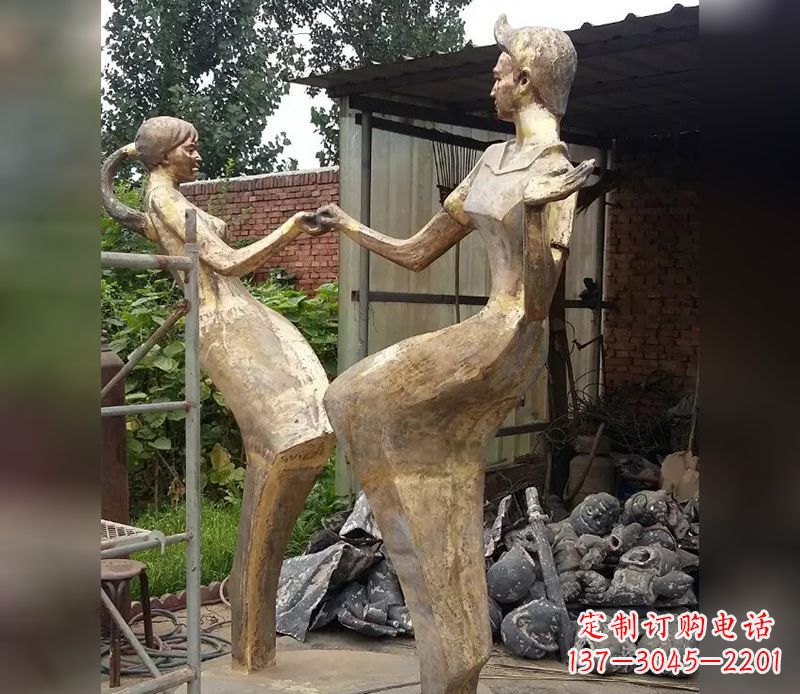 宜宾专属情侣,情深伴随铜雕精美绝伦