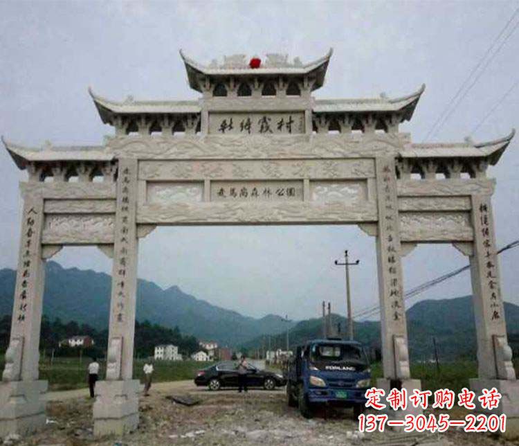 宜宾三门牌坊石雕:细节讲究处处把精雕细琢
