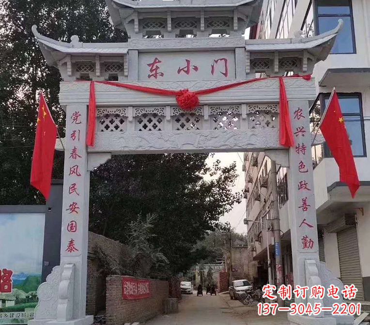 宜宾精美锻铸牌楼雕塑,展现独特艺术魅力