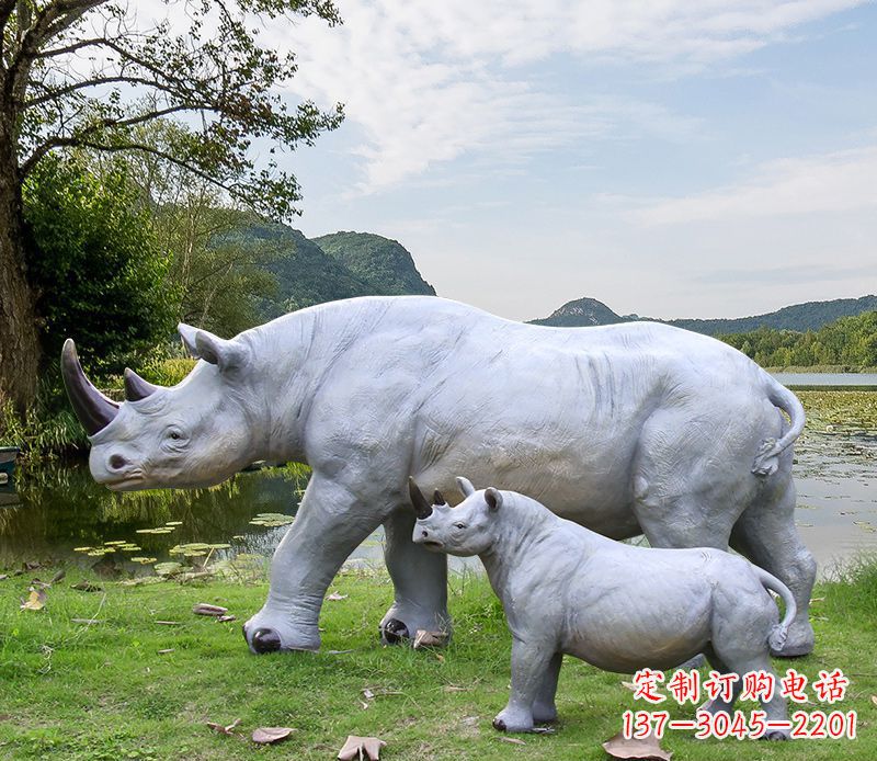 宜宾石雕犀牛母子雕塑