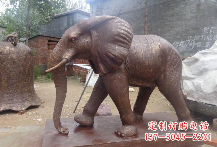宜宾铜大象雕塑