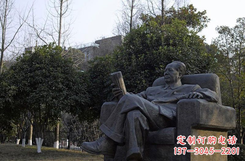 宜宾铜雕毛泽东伟人雕塑