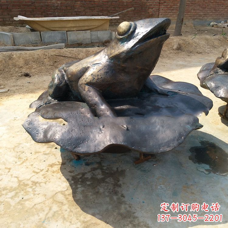 宜宾铜雕青蛙喷水雕塑