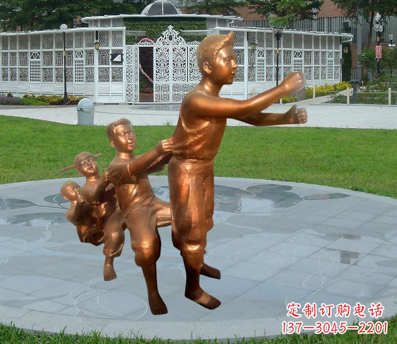 宜宾铜雕小区玩游戏儿童