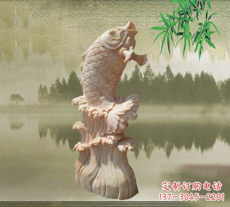 宜宾晚霞红鲤鱼石雕