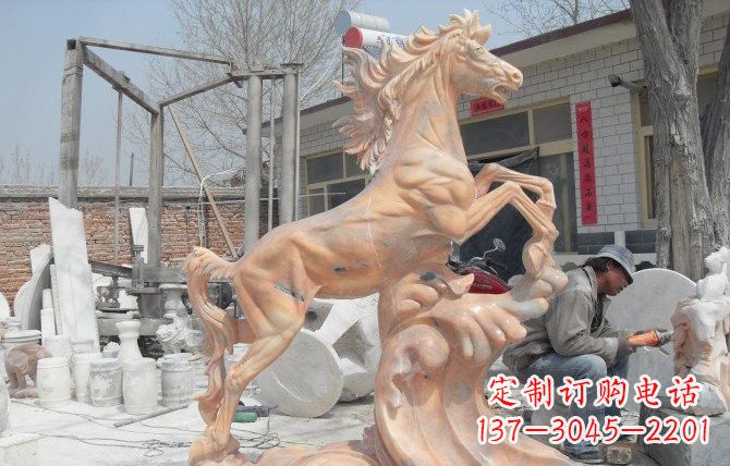 宜宾晚霞红踏浪奔马石雕222
