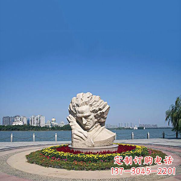 宜宾维也纳古典乐派代表人物世界知名音乐家贝多芬石雕景区景观雕像