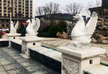 宜宾中领雕塑提供最高质量的天鹅雕塑定制服务。…