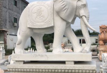 宜宾精美汉白玉雕塑：观音大象