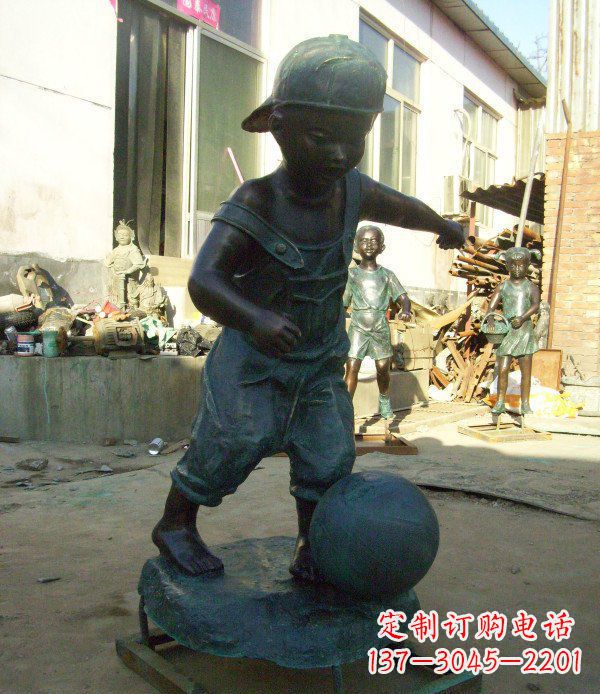 宜宾小孩玩耍青铜人物铜雕