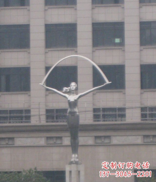 宜宾校园不锈钢女孩雕塑