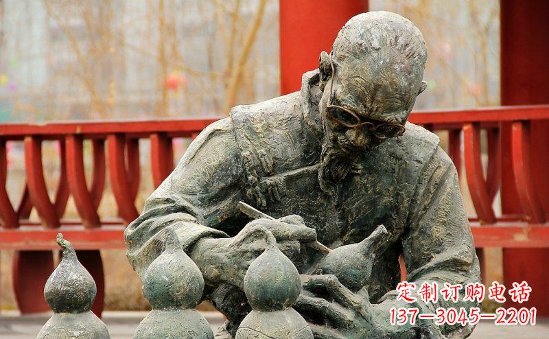 宜宾园林在葫芦上刻字的老人小品铜雕