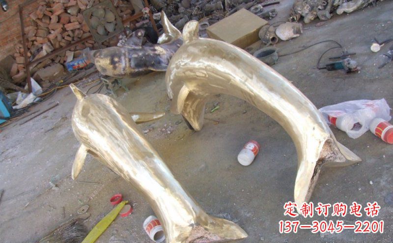 宜宾铸铜海豚公园动物铜雕