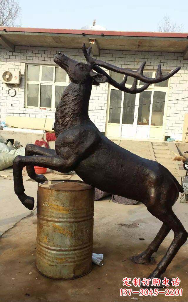 宜宾铸铜羚羊公园动物铜雕