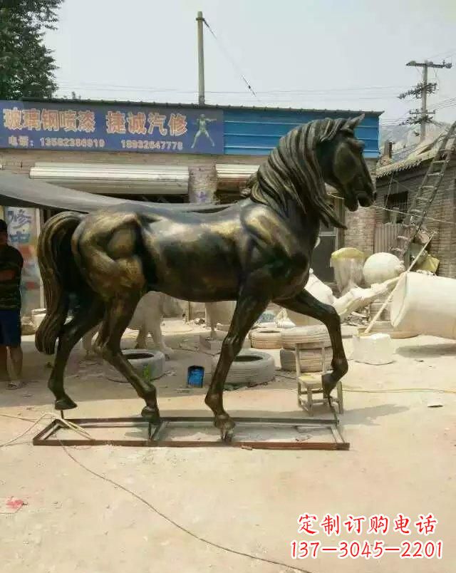 宜宾铸铜马雕塑